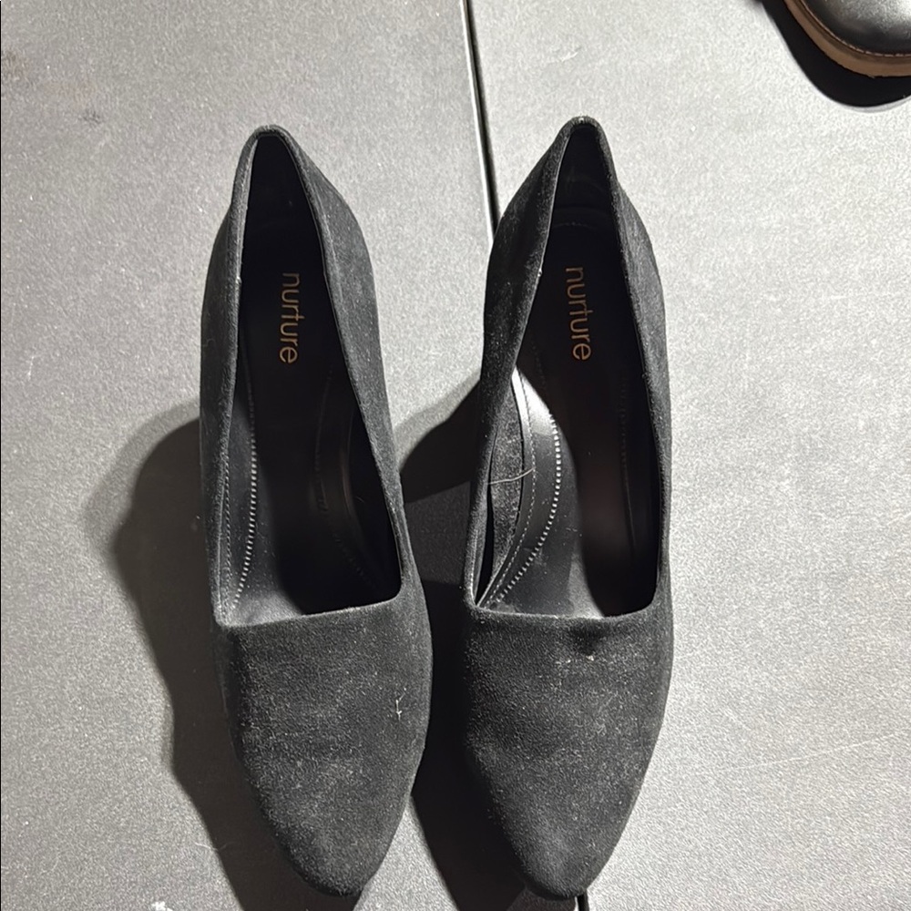 Nurture by Lamaze Black Heels with Suede Texture